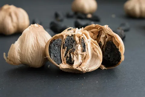 سیر سیاه تبریز کبابی با عطر طبیعی